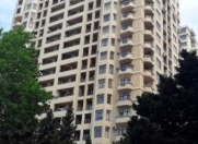 Satılır 4 otaqlı 226 m2 yeni tikili Tibb Universiteti