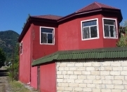 İcarəyə verilir 6 otaqlı 220 m2 həyət evi Qəbələ