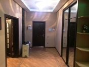 Satılır 3 otaqlı 146 m2 yeni tikili 8 km