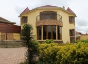İcarəyə verilir 5 otaqlı 220 m2 bağ evi Sabunçu r.