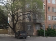 Satılır 1 otaqlı 30 m2 köhnə tikili 2 mkr