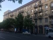 Satılır 2 otaqlı 40 m2 köhnə tikili Sahil m.