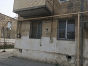 Satılır 4 otaqlı 85 m2 köhnə tikili Hövsan