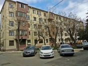 Satılır 2 otaqlı 40 m2 köhnə tikili Neftçilər m.