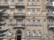 İcarəyə verilir 3 otaqlı 70 m2 ofis İçəri Şəhər m.