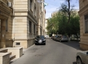 Satılır 2 otaqlı 65 m2 köhnə tikili Cavanşir körpüsü