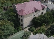 İcarəyə verilir 15 otaqlı 800 m2 yeni tikili Bakıxanov