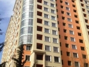 Satılır 3 otaqlı 90 m2 yeni tikili Bakı Dövlət Universiteti