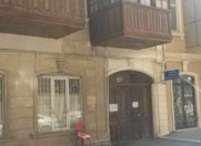 Satılır 2 otaqlı 58 m2 köhnə tikili Fəvvarələr meydanı