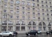 Satılır 2 otaqlı 65 m2 köhnə tikili Gənclik m.