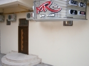 Satılır 6 otaqlı 80 m2 obyekt Neftçilər m.