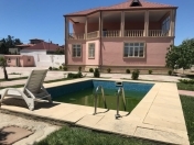 İcarəyə verilir 5 otaqlı 250 m2 bağ evi Mərdəkan