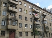Satılır 2 otaqlı 42 m2 köhnə tikili Qara Qarayev m.