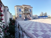 İcarəyə verilir 5 otaqlı 240 m2 bağ evi Mərdəkan