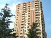 İcarəyə verilir 3 otaqlı 145 m2 yeni tikili Gənclik m.