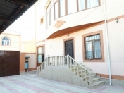 Satılır 6 otaqlı 300 m2 bağ evi Novxanı