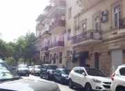 Satılır 4 otaqlı 120 m2 köhnə tikili Sahil m.