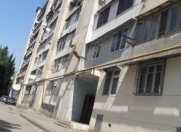 Satılır 3 otaqlı 80 m2 köhnə tikili Ayna Sultanova heykəli