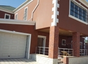 Satılır 4 otaqlı 160 m2 bağ evi Şüvəlan