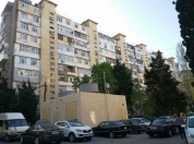 Satılır 4 otaqlı 110 m2 köhnə tikili Xalqlar Dostluğu m.