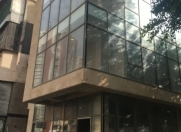 İcarəyə verilir 1 otaqlı 100 m2 ofis Keşlə bazarı