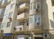 Satılır 2 otaqlı 70 m2 yeni tikili Qara Qarayev m.