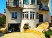 İcarəyə verilir 5 otaqlı 600 m2 bağ evi Novxanı