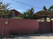 Satılır 5 otaqlı 220 m2 bağ evi Saray