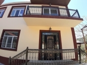 Satılır 6 otaqlı 240 m2 bağ evi Buzovna
