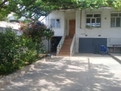 Satılır 6 otaqlı 200 m2 həyət evi Biləcəri