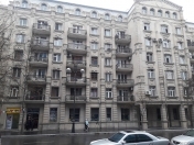 İcarəyə verilir 1 otaqlı 45 m2 köhnə tikili Sahil m.