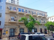 Satılır 6 otaqlı 230 m2 köhnə tikili Səməd Vurğun parkı