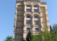 Satılır 3 otaqlı 70 m2 köhnə tikili Heydər Əliyev Mərkəzi