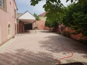 Satılır 10 otaqlı 480 m2 həyət evi Zabrat 1