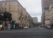 Satılır 3 otaqlı 75 m2 köhnə tikili Hilton otel