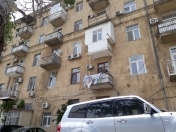 Satılır 3 otaqlı 74 m2 köhnə tikili Bayıl