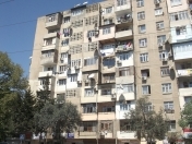 Satılır 3 otaqlı 70 m2 köhnə tikili 9 mkr