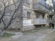Satılır 3 otaqlı 75 m2 köhnə tikili 4 mkr