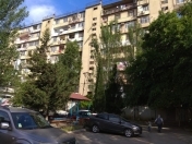 Satılır 5 otaqlı 130 m2 köhnə tikili 8 km