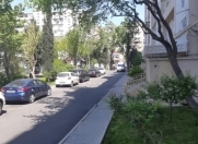 Satılır 1 otaqlı 45 m2 köhnə tikili Gənclik m.