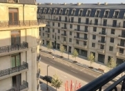 Satılır 3 otaqlı 170 m2 yeni tikili Ağ şəhər