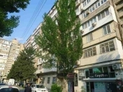 Satılır 2 otaqlı 70 m2 köhnə tikili Abu Arena