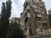 Satılır 3 otaqlı 90 m2 köhnə tikili Gənclik m.