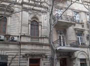 Satılır 1 otaqlı 36 m2 köhnə tikili Nizami m.