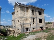 Satılır 4 otaqlı 240 m2 həyət evi Gəncə