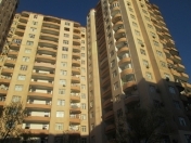 Satılır 4 otaqlı 130 m2 yeni tikili 7 mkr