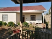 Satılır 3 otaqlı 90 m2 həyət evi Şüvəlan