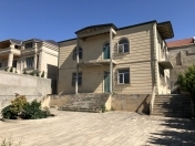 Satılır 4 otaqlı 460 m2 bağ evi Novxanı