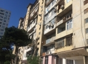 Satılır 5 otaqlı 105 m2 köhnə tikili Əhmədli