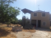 Satılır 3 otaqlı 3000 m2 bağ evi Türkan